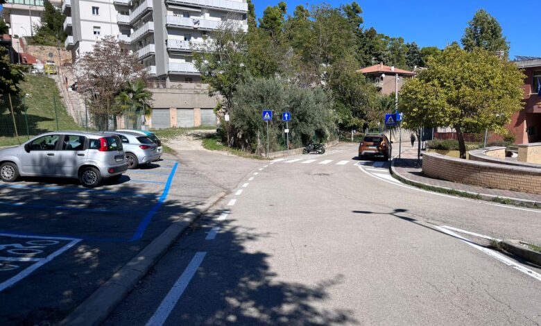 parcheggio atri